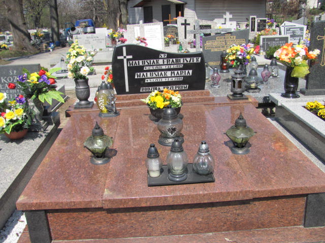 Grób Maria Walusiak