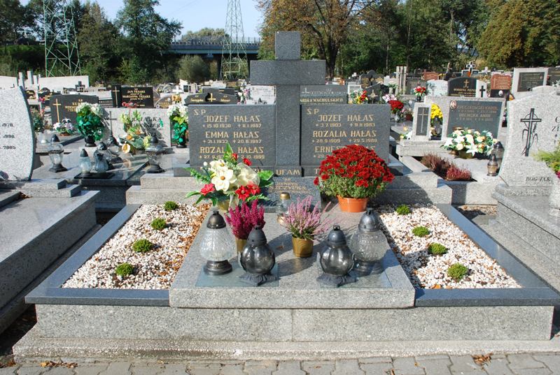 Grób Rozalia Hałas