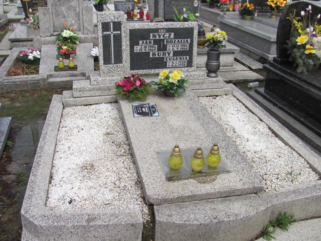 Grób Eugenia Bury
